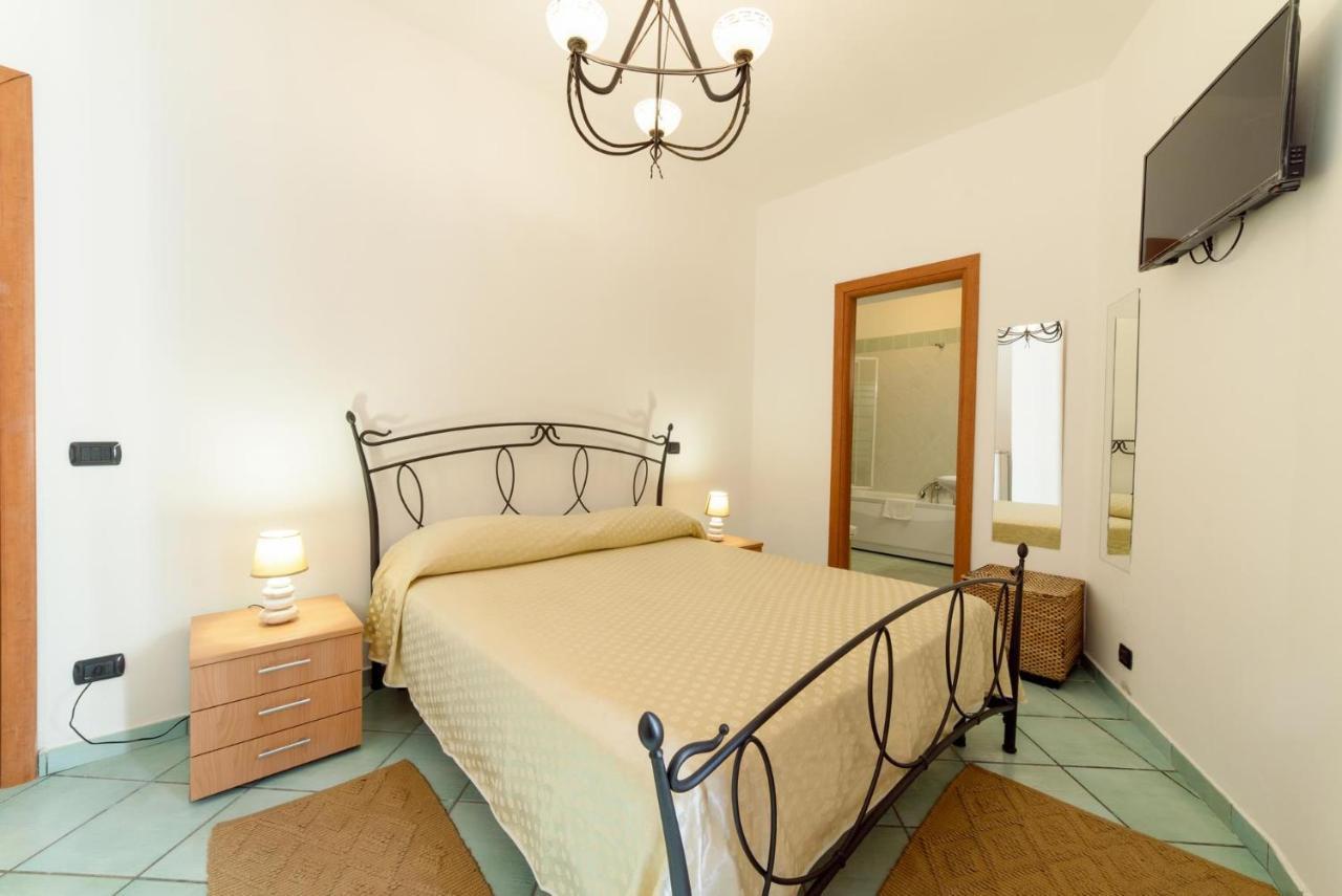 Olga'S Relais Aparthotel Massa Lubrense Exterior photo